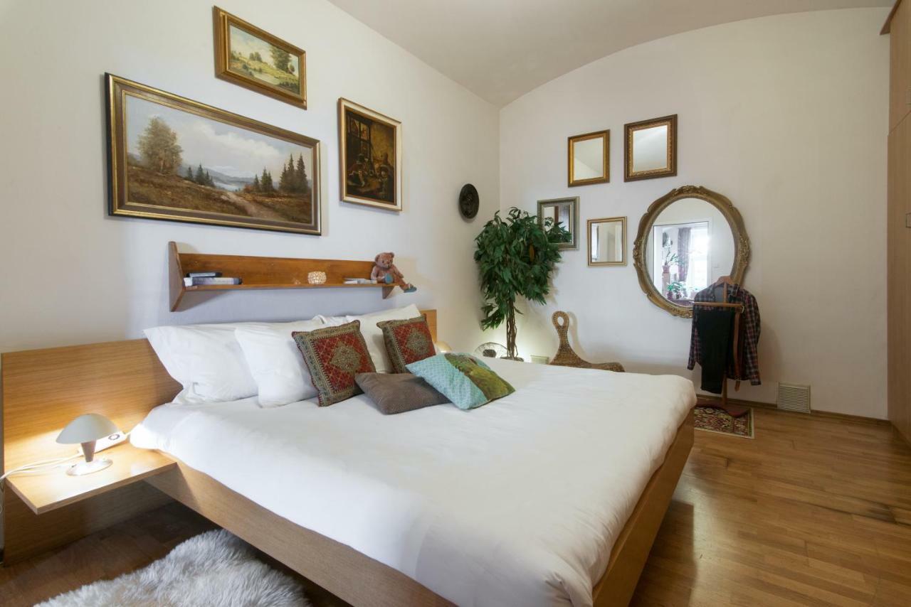Victoria Design Stays - Apartment Rehorova Praha Eksteriør bilde