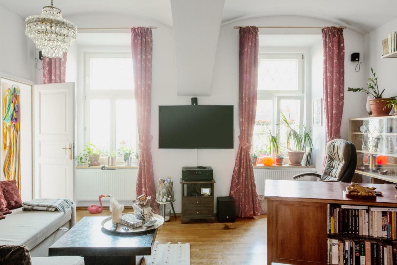 Victoria Design Stays - Apartment Rehorova Praha Eksteriør bilde
