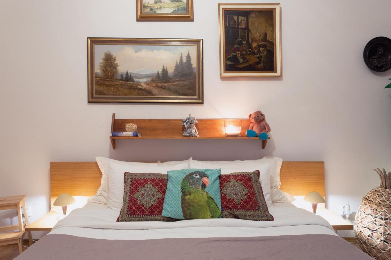 Victoria Design Stays - Apartment Rehorova Praha Eksteriør bilde